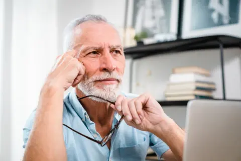 65歳で離職し、しばらく求職活動をするという父。知人から「失業手当とは別に、まとまった一時金がもらえる制度がある」と聞いたのですが、本当でしょうか？