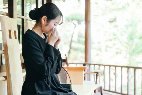 夫は「年収600万円」で、私は“扶養内パート”です。「遺族年金だけで生活できる」と思っていたのですが、今後“5年で打ち切り”になるって本当ですか？ 万一の場合、どう暮らせばいいのでしょうか？