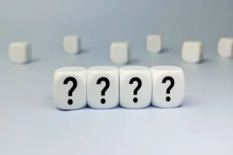 町内会を退会したのに、回覧板で「行事不参加者は罰金」と請求されてドン引き…。辞めた後も地域のルールに従う“義務”はあるんでしょうか!? 「近所の目」が怖くて泣き寝入りしそうですが、理不尽な出費を防ぐ“正しい対処法”を教えてください！