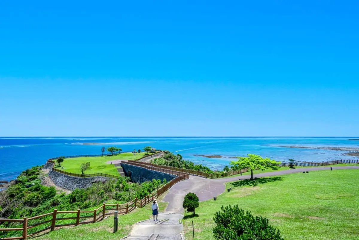 「沖縄旅行」の予算相場とは？2泊3日を「10万円以下」で楽しむために知っておきたいコツ！