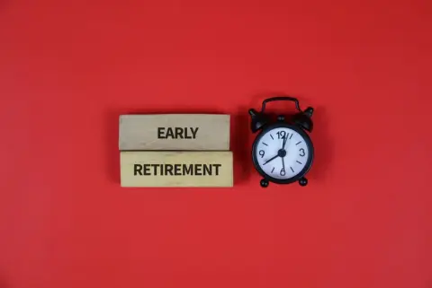 55歳「退職金2500万＋貯金1000万」で“完全リタイア”は無謀!?「配当金もあるから」と安心してたけど、高配当株に“全額投資”しても無理？ 大金があっても働く必要があるワケとは