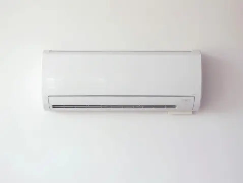「エアコンは24時間つけっぱなしが安い」と言う夫。電気代は「運転開始の直後が高い」とのことですが、実際“こまめにオン・オフ”と比べて節約できますか？ 節約効果を確認