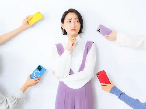家計見直しで格安SIMにしたいのですが、妻から「家族割がなくなるなら逆に高くならない？」と言われました。乗り換え前に比較すべきポイントは何ですか？