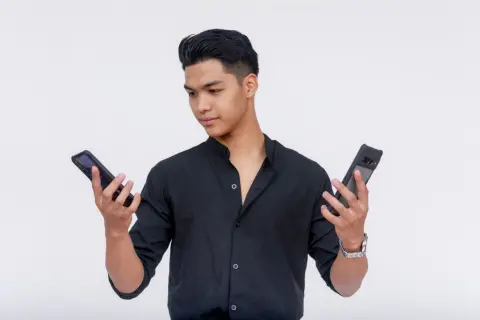 格安SIMにすると年間いくら安くなりますか？ お昼の通信速度が遅くなるとか、リアルなデメリットも知りたいです。