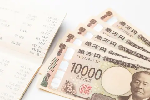 「退職金2000万円を3％の定期に入れた」と自慢していた父から、1年後「金利3％→0.3％」と“10分の1になった”と連絡が…もしかして銀行に騙された？ 要注意な“特別金利”の仕組み