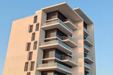 「修繕積立金は十分」と聞いて中古マンションを購入しました。しかし入居後すぐに「5000円」の“追加負担”をお願いされました。関係を悪くしないために、受け入れた方がよいのでしょうか？