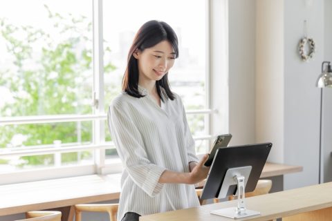 さすがにもう「マイナ保険証」へ切り替えたと思っていた実家の母が、まだ“従来の保険証”を使っていました。8月から病院の窓口で「10割負担」になるのでしょうか？