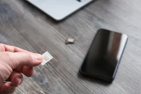子どものスマホを契約する予定ですが、大手だと月「6000円」、格安SIMなら月「2000円」と言われました。初めてのスマホでも格安SIMで十分ですか？