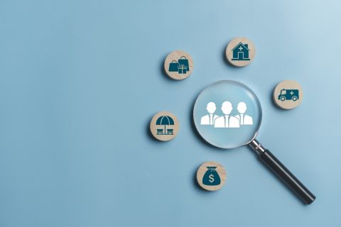 会社員は社会保険が手厚いから民間保険はいらないって本当ですか？ 具体的にどんな保障がついてるのでしょうか？