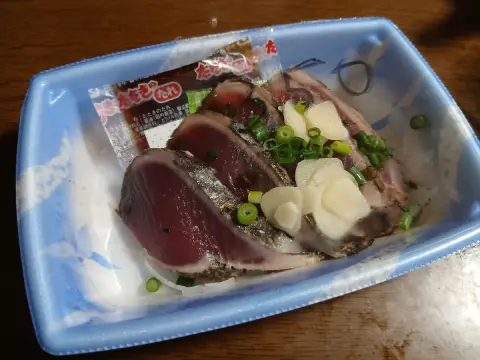 【実録】「地元民は名物を食べない」と言うけど、高知県は「カツオの消費量」がダントツ日本一！ 移住して驚いた“高知県民のカツオ愛”とは？ 高知のカツオがおいしい理由