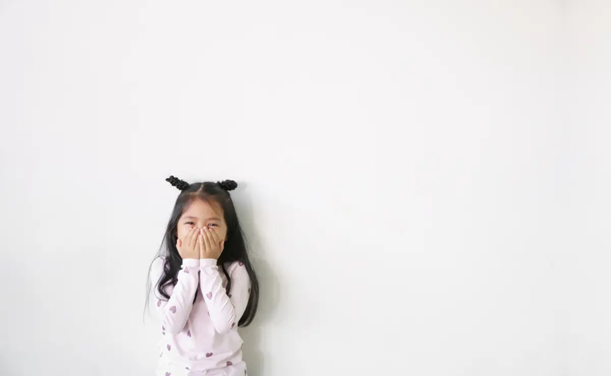 退去後、管理会社から“壁紙の張り替え費用”を請求されました。子どもが付けた小さな汚れはありますが、長く住んでいた場合でも“全額”を負担する必要があるのでしょうか？