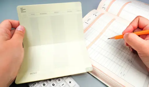40歳「年収100万円」の“扶養内パート”ですが、夫は「110万円稼ぐほうが将来的に得」と言います。保険料など“年16万円”近く手取りが減っても、将来の年金が増えるなら元が取れるでしょうか？