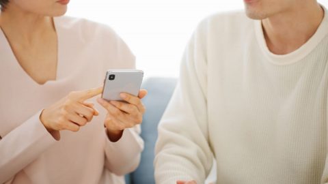子どもが独立したあとも家族4人の契約を残し、夫婦2人で毎月「1万7000円」払っています。家族割が逆に割高になることはありますか？