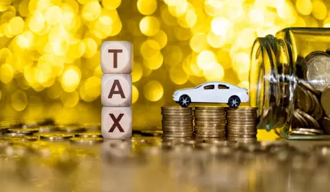 車の購入費として「100万円」をもらった半年後に父が亡くなりました。贈与税がかからなかったお金でも、相続税では申告が必要なのでしょうか？