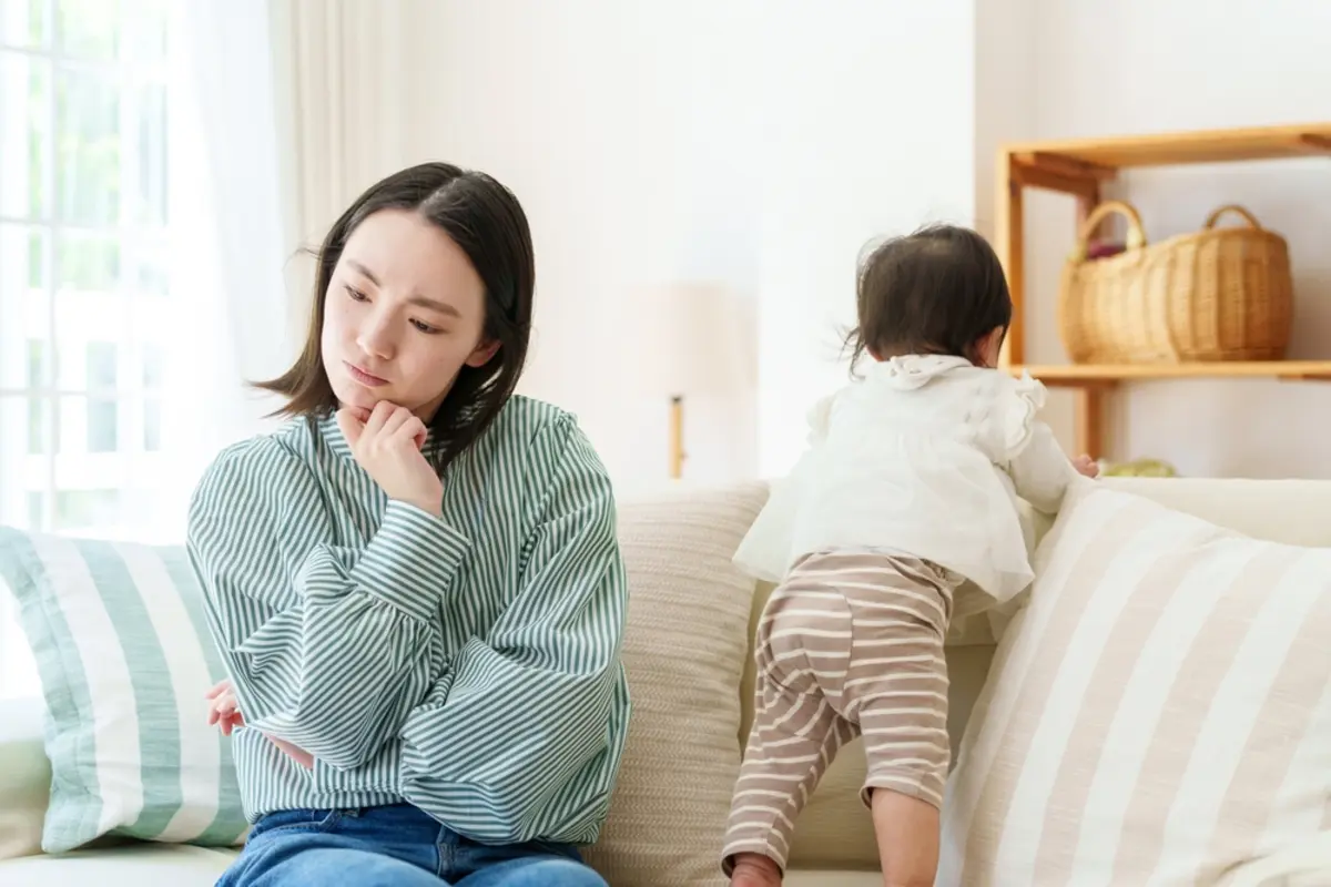 子育てで忙しい時期に、町内会から「次の役員を引き受けてほしい」と頼まれました。“会費”に加えて“活動費”まで自己負担になる場合でも、断ることはできないのでしょうか？