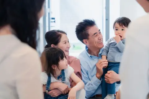 毎週娘が「子ども2人」を連れて実家へ来ます。親孝行だと思いますが、毎回「1万円以上の負担」で正直つらいです…お金の話はしにくいですが“毎週は大変”と角を立てずに伝える方法はあるでしょうか？