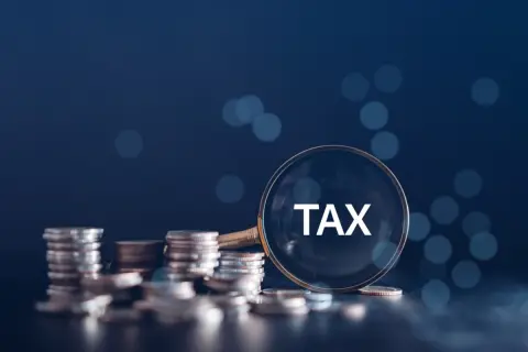 3年前「退職金2000万円」を“オルカンに一括投資”した友人が、運用益1800万円で「評価額3800万円」に！ それでも「住民税非課税世帯」「給付金あり」らしいですが、税金払わないのはおかしいですよね？
