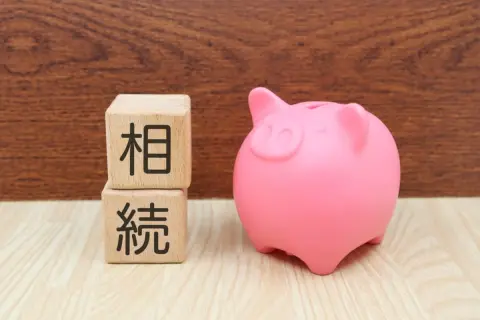 66歳から「毎年50万円」を“生前贈与”してくれた父が72歳で死亡…これまでの「7年分・350万円」は“年110万円以内”だったのに、相続税の対象になると聞き驚き！「税金対策」のはずがナゼ？ 注意点を解説