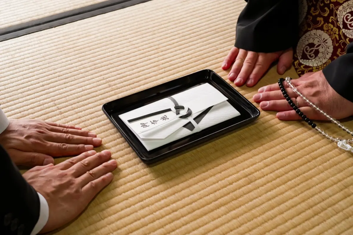 父の法要を前に、お寺から「お布施をお願いします」と言われました。金額を聞いても「お気持ちで」とのこと…。こういう場合、いくら包めば失礼にならないのでしょうか？