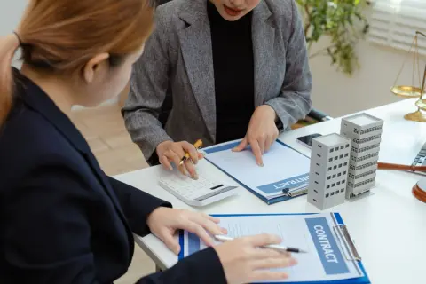 マンションの管理費が月「5000円」値上げに…。夫は「払うしかない」と言いますが、値上げを拒否することはできないのでしょうか？