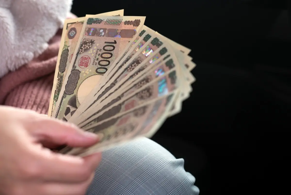 同居の義母から「月8万円」を“生活費”で受け取っています。夫に「税金がかかるのでは」と心配されますが、実費精算なら非課税ですよね？「家賃収入」と判定される境目はあるのでしょうか？