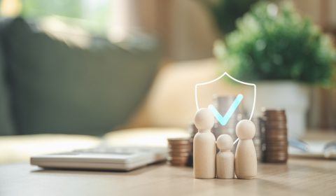 脱サラして個人事業主になりました。「フリーランスなら絶対に入っておくべき保険」ってありますか？