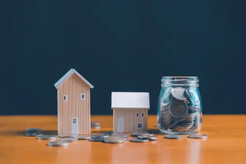 銀行から“住宅ローン変動金利”が「0.5％→1.0％に引き上げ」通知にショック！「残債3000万円・30年返済」ですが“125％ルール”があれば、あまり増えないでしょうか？
