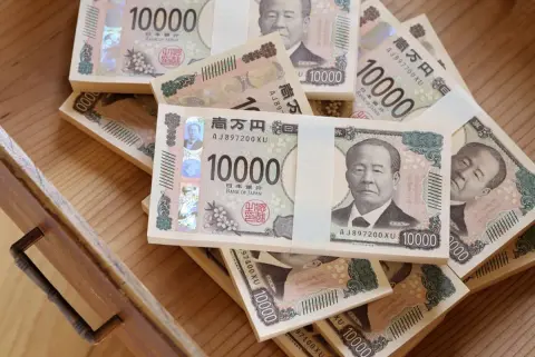 これまで父が貯めてきたタンス預金「500万円」を5年に分けて毎年受け取ることに。「110万円」以下なら、贈与税は気にしなくても大丈夫ですか？