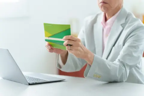 65歳になり年金の振込通知書を見て驚きました。「介護保険料 1万3000円」を引かれているのですが、これって普通の金額ですか？
