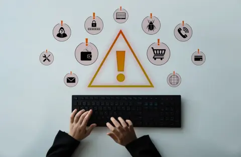 以前利用した店舗から「不正アクセスによる情報漏えいのお詫び」に関する連絡が！ 確かに身に覚えのない明細があるのですが、補償してもらえますか？