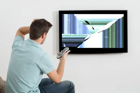 引っ越しから3日後、「15万円」のテレビに傷を発見…。引っ越し当日は気づかなかったのですが、後からでも引っ越し業者に補償を求められるのでしょうか？
