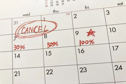急用で旅行を断念し、ホテルへ「10日前」にキャンセルを連絡。それでも「宿泊費の100％」を請求されてビックリ！ 早めに連絡してもキャンセル料が全額かかることはあるのでしょうか？ オンライン予約時に確認しておきたいポイントとは