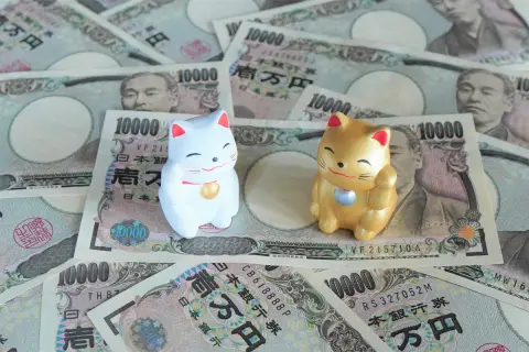 『呪術廻戦』冥冥はなぜお金持ち？通帳残高・年収・資産運用を金融視点で考察