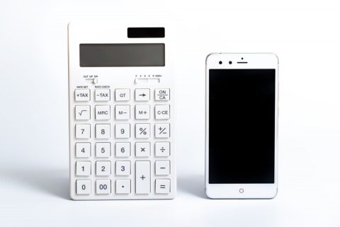父のスマホ代が突然「5000円」高くなりました。LINE通話のつもりで通常の電話を使っていたようですが、通話料だけでこんなに増えることはあるのでしょうか？