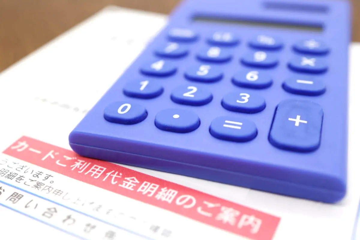 クレジットカードの明細を見たら、先月利用した飲食店の代金が「2回」計上されていました。もう店にはレシートがなくても、二重払いとして返金をお願いできるのでしょうか？