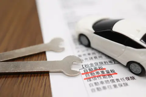 9月中に「トヨタ・ハリアー」を売却予定です。5月に1年分払った自動車税は、10月～翌3月の「半年分」を返してもらえるのでしょうか？