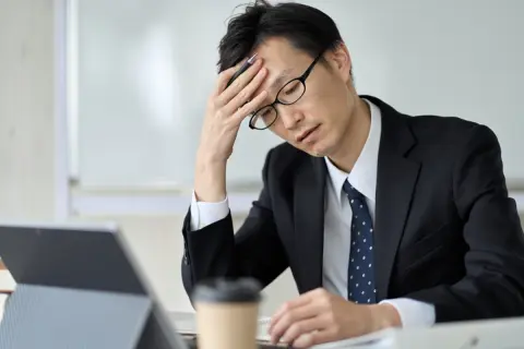 新NISAは「オルカン1本で十分」と聞き“200万円投資”したら、友人の「NASDAQ100」と6月末時点で“約20万円も差”が！「オルカンを選んだのは失敗」でしたか？ 運用成績を比較