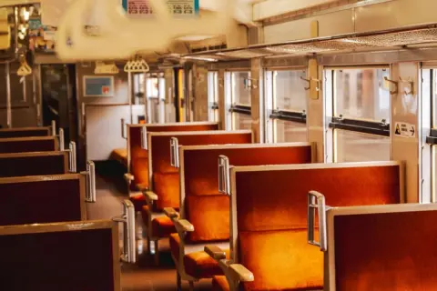 【JR東日本】新幹線が「期間限定50％オフ」に!?“東京－新函館北斗”なら「2万4000円→1万1990円」に…ただし平日しか使えない？「トクだ値スペシャル28」の割引額・利用条件とは