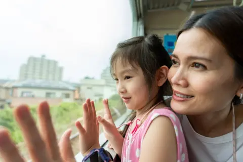 まだ3歳で「新幹線で静かにできない」わが子…「6歳くらいまで遠出は無理」と思ってたら、新幹線“完全個室”のニュースに歓喜！ 3万円ほど高くても、個室なら少しうるさくても大丈夫ですか？ 料金・仕様を確認
