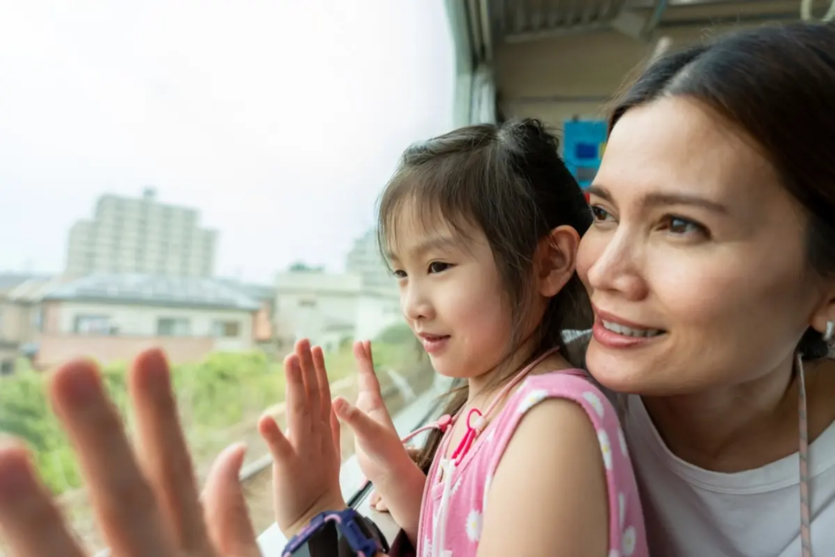 まだ3歳で「新幹線で静かにできない」わが子…「6歳くらいまで遠出は無理」と思ってたら、新幹線“完全個室”のニュースに歓喜！ 3万円ほど高くても、個室なら少しうるさくても大丈夫ですか？ 料金・仕様を確認