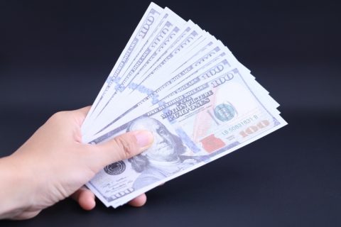 同居する母の生活費として毎月「5万円」を渡しています。親子間のお金でも「贈与」になるケースはあるのでしょうか？