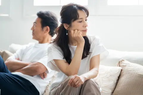 「熟年離婚すれば夫の年金を半分もらえる」と信じて離婚した母。でも実際に増えた分は「月額たった3万円！」。生活できず後悔しています……。年金分割のわなを解説！