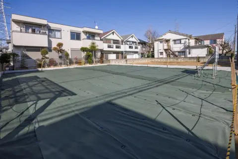 父が近所の人に月「5000円」で貸していた実家の土地を相続。契約書は見つかりませんが、相手は今も駐車場として利用しています。私が土地を使いたい場合、返してもらうことはできるのでしょうか？