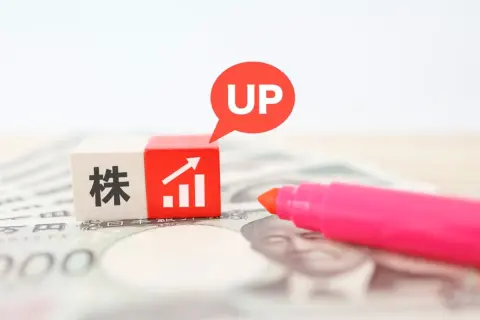 【キオクシア株】10月の株式分割で「1株5万円台→約1万7000円」に!? 同僚は「株式分割で必ず上がる」と“100万円買い増す”とのこと…もう「半値になるのはこりごり」ですが、本当に上がるんでしょうか？