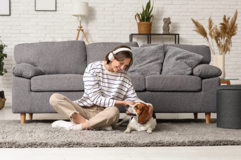 愛犬と暮らせる賃貸を探したら、同じ広さでも家賃が月「1万円以上」高い物件ばかりでした。「ペット可」だとなぜ家賃が高くなりやすいのでしょうか？
