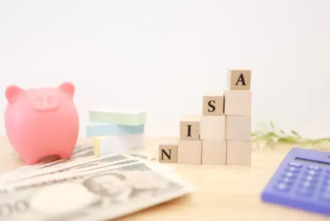 老後は「年金15万円＋パート月5万円」の予定。45歳から“NISAで月3万円”積み立てれば「働かず資産から月5万円取り崩し」で生活できるそうですが、運用を続ければ“100歳までもつ”って本当ですか？