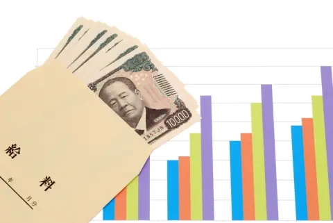 国家公務員の夫は2026年度から「配偶者の扶養手当が0円」になりました。子どもの手当は増えるそうですが、年間給与は結局いくら変わりますか？