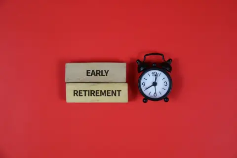 58歳の夫が突然の「早期退職宣言」！「退職金が割り増しで2300万円になるし、貯金も1500万円だから」と言いますが、本当に“約4000万円”あれば大丈夫でしょうか？ 安心できる貯蓄ライン