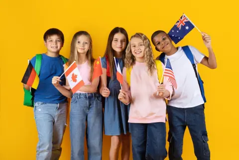 インターナショナルスクールは日本の学校より学費が高いですが、それでも通わせているのはなぜ？日本の学校に通うより、キャリアを築きやすくなるのですか？