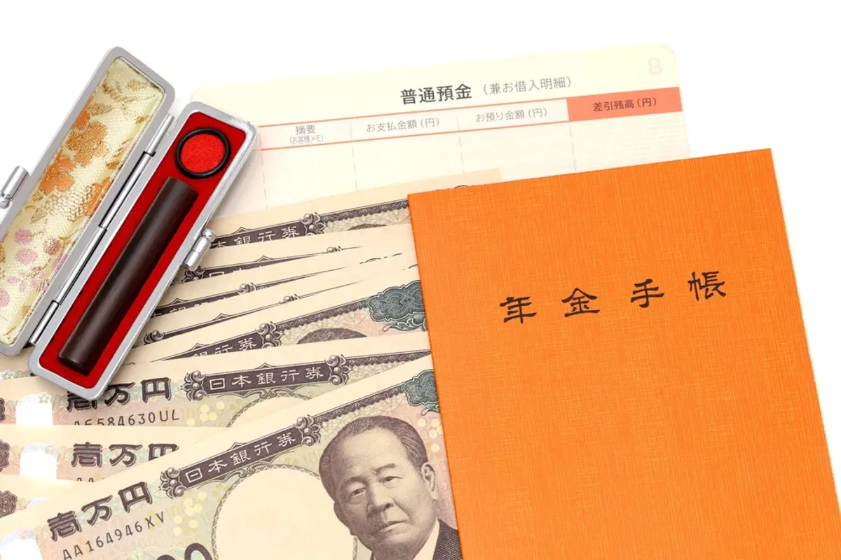 年金を「月30万円以上」受け取れる人は日本にどのくらいいる？ 現役時代の年収はいくら必要なのでしょうか？